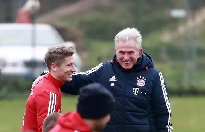 球队在进攻 球队在进攻