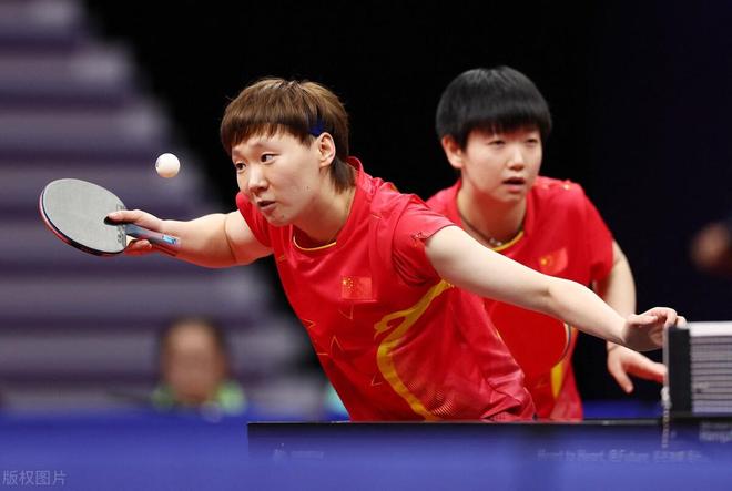 对手乌龙送 对手乌龙送